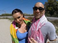 Patty Michova - Public Bang