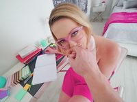 Adira Allure - I Know That Girl