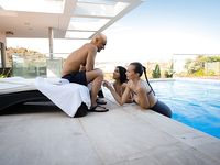 Julia De Lucia, Stacy Cruz - The White Boxxx