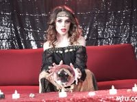 Vivianne DeSilva - Milfty