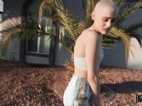 Paris Amour - Public Pickups