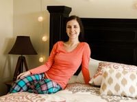 Claire Mandeville - Bedroom Casual (Zishy)