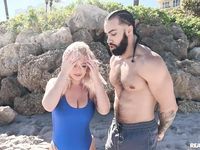 Elana Bunnz - Milf Hunter