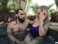 Elana Bunnz - Milf Hunter