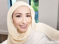 Sweet Sophia - Hijab Hookup