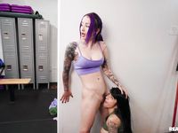 Sadie Pop, Valerica Steele - We Live Together