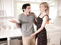 Lindsey Lakes - Mommy Blows Best