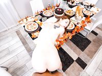 Ellie Murphy - Sis Loves Me