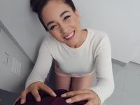 Ginebra Bellucci - Stranded Teens