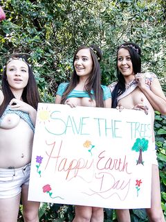 Alaina Kristar, Gia Paige - BFFs