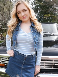 Casey Ballerini - Kelly Madison