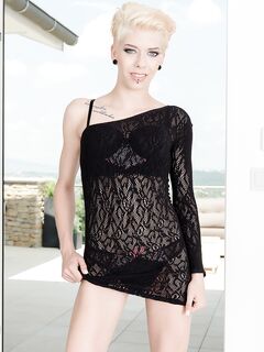 Chica la Roxxx - Ass Traffic