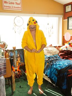 Harley Woodburn - I Pikachoose You (Zishy)