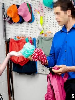 Tristan Summers - Shoplyfter
