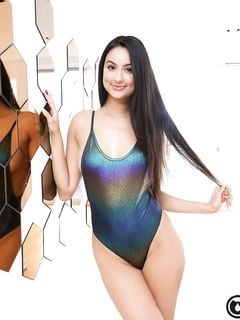 Eliza Ibarra - Girl Cum