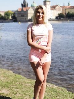 Lilly Bella - Immoral Live