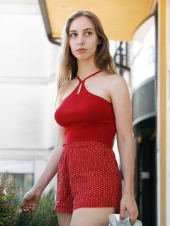 Claudia Veneza - Red Ferraris (Zishy)