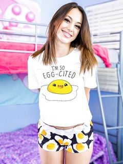 Sherrie Moon , Laya Rae - TeamSkeet Labs