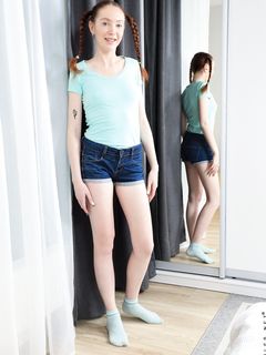 Viki Viki - Nubiles 3