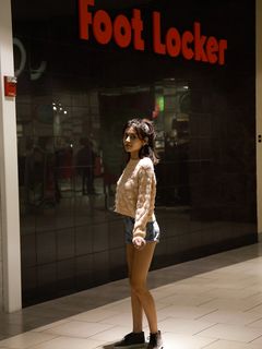 Emelia Pearl - Thin And Crispy (Zishy)