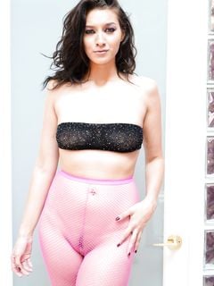 Bella Rolland - Throated