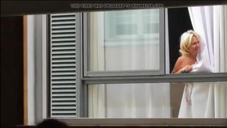 Dick Flash Causes MILF Flash back!