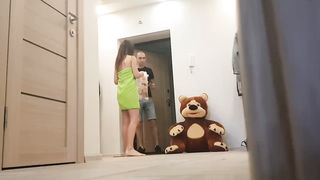 Обнаженная доставка пиццы