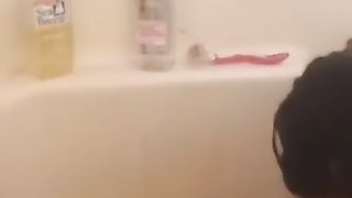 Periscope Girl Films her Friend in the Shower