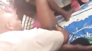 SEX OLD HEAD TEACHES KENYAN GIRLS HOW TO GO INTO SQUIRTING!