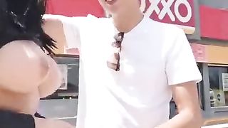 One Tow three Viva L' Agerie