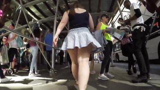 PAWG upskirt