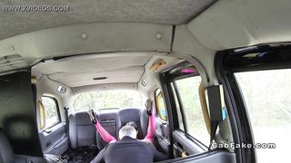 Hottie in pink fishnets anal fucks in cab