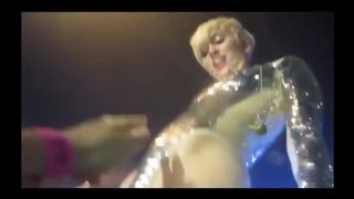 Miley cyrus hot performance on stage
