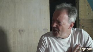 Teenager spying on grandpa and asks him to fuck her sweet pussy