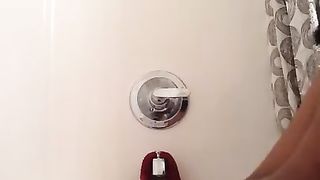 Bath Time with Lala Ivey