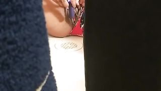 Caught my Bestfriends little Sister at the Beach House