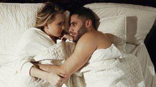 I'm Cold - AJ Applegate, Damon Dice - Bellesa