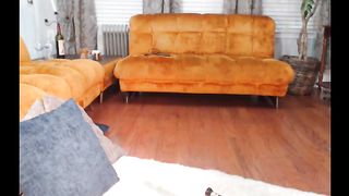 Qu33nK1tty and her Fuck Machine