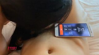 边跟老公打电话边干，说谎在跑步。calling