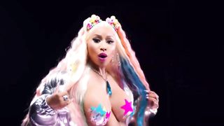 Nicki Minaj Bouncing Boobs SMOOTH SLOW MOTION (TROLLZ)