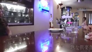 藤森綾子　スナックのママさん