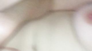 MUST WATCH! *SQUIRT*SPRAY*GUSH* REAL AMATEUR DEMONSTRATES HOW TO OWN G-SPOT