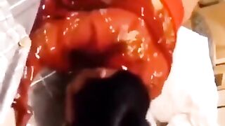 结婚当天新娘被我在屋里后入，身材苗条还很会叫床，淫叫不止不知道新郎知道了会怎么样（约炮加微2353480172）处女内射麻豆刘玥网红偷拍潜规则骚货聊骚白浆淫荡潮喷