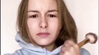19 Year old Girl Fingered on Tiktok