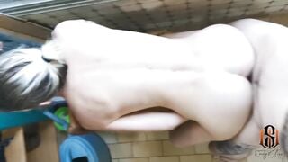 Ado sexy française baisée sur le balcon pendant le confinement