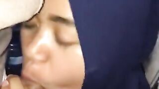 malay hijab sucking dick