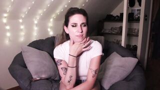 BEST FRIEND IS DYING TO SEE YOUR HUGE COCK POV/JOI