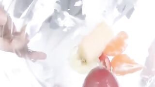 自制水果捞，不放牛奶放精液，味道还不错，水果要沾着精液吃才新鲜