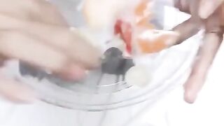 自制水果捞，不放牛奶放精液，味道还不错，水果要沾着精液吃才新鲜