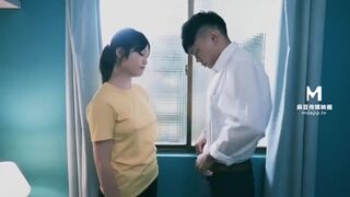 国产麻豆剧情七夕情人节 男女上错身 灵魂交换肉体